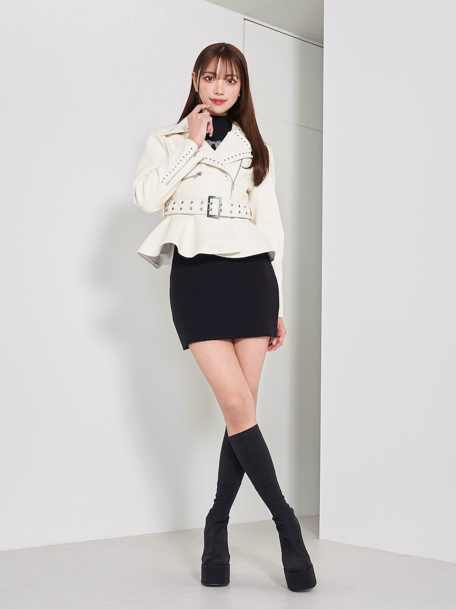 モデル:163cm(着用サイズ:FREE 着用カラー:BLK)