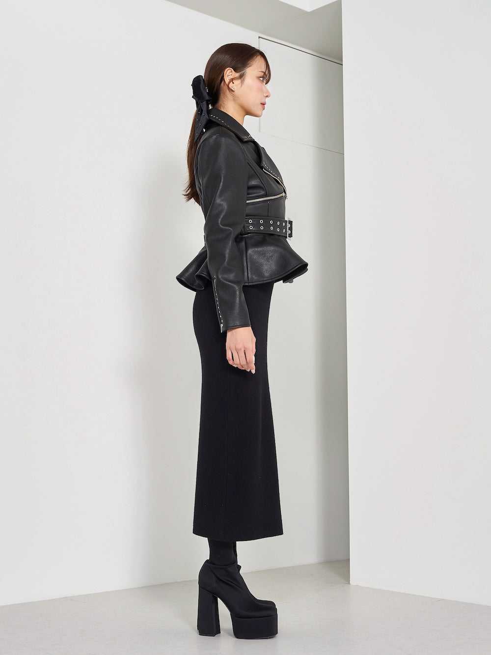 モデル:163cm(着用サイズ:FREE 着用カラー:BLK)