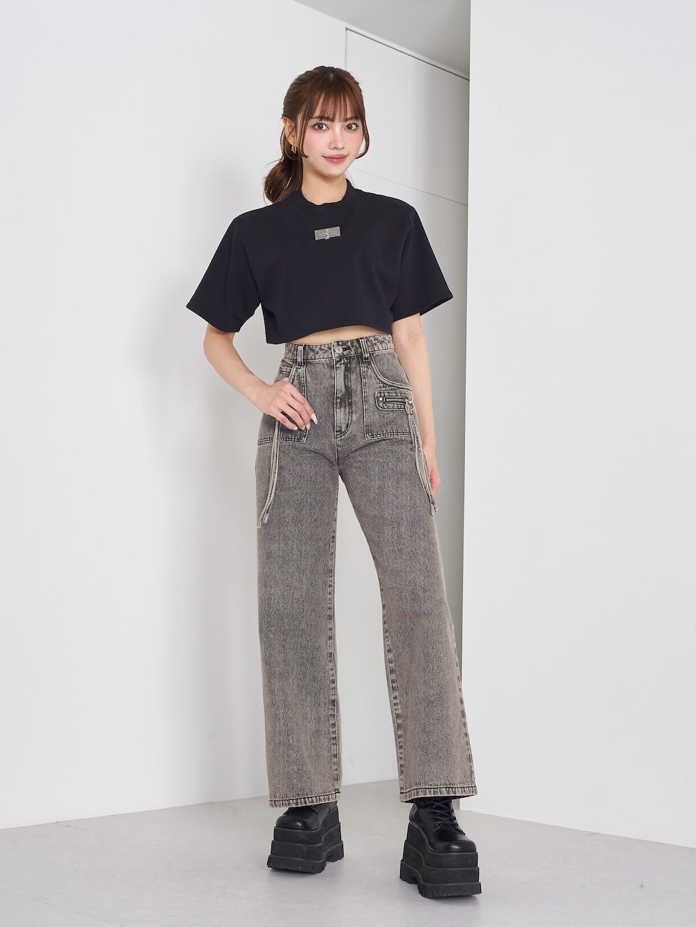 モデル:163cm(着用サイズ:FREE 着用カラー:BLK)