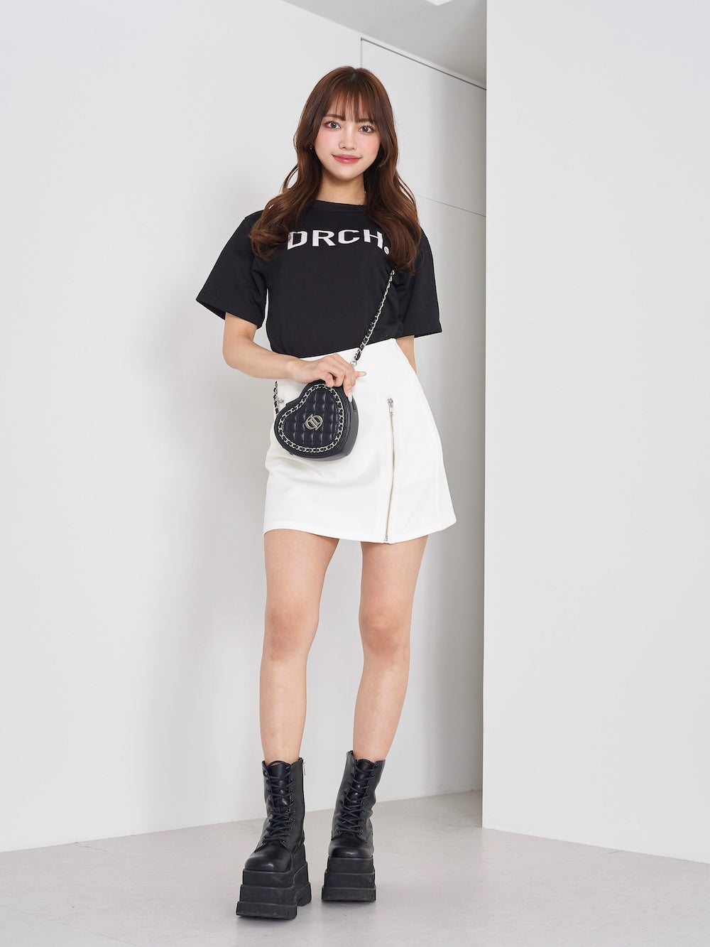 モデル:163cm(着用サイズ:FREE 着用カラー:BLK)