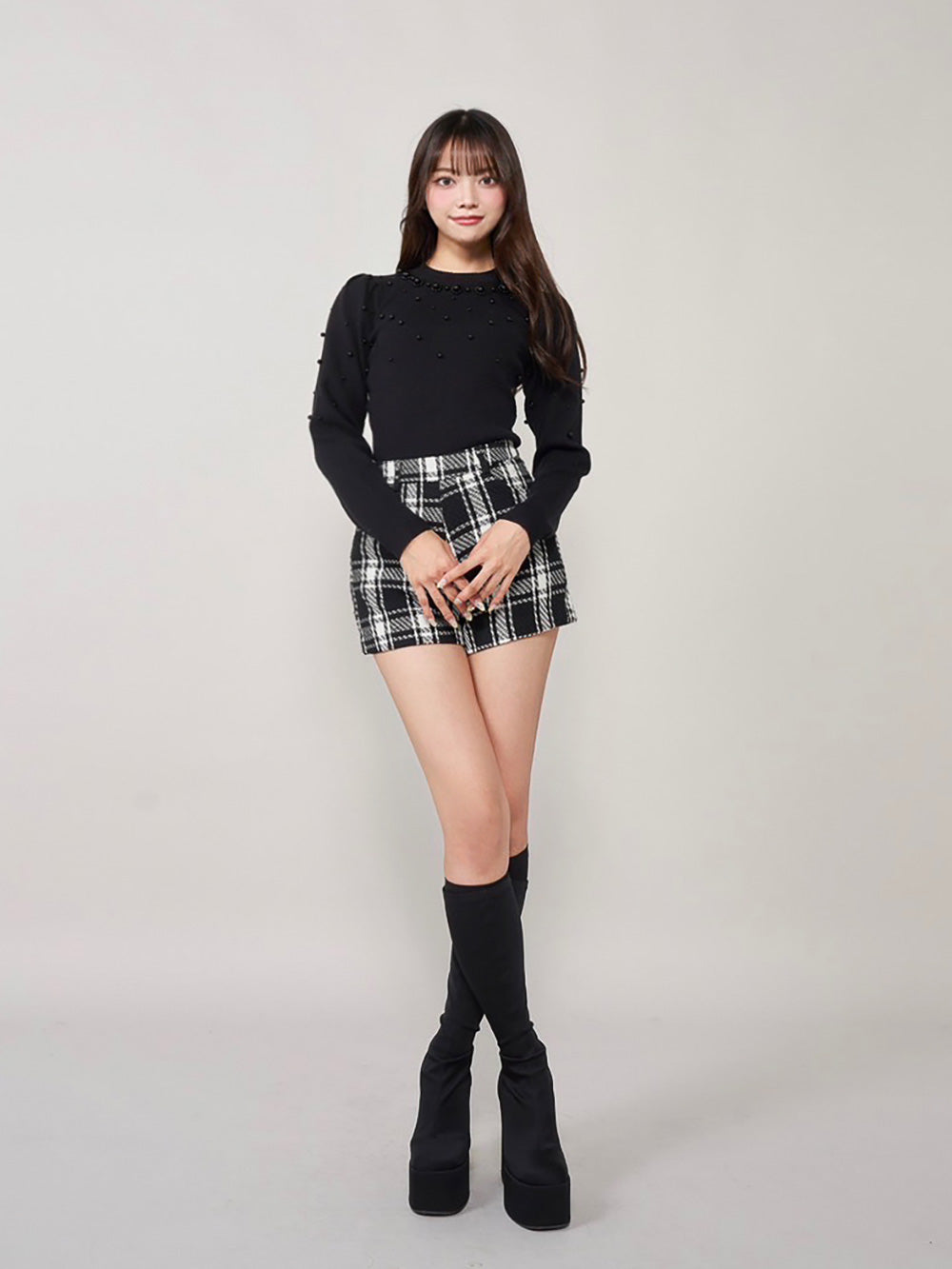 モデル:163cm(着用サイズ:FREE 着用カラー:BLK)
