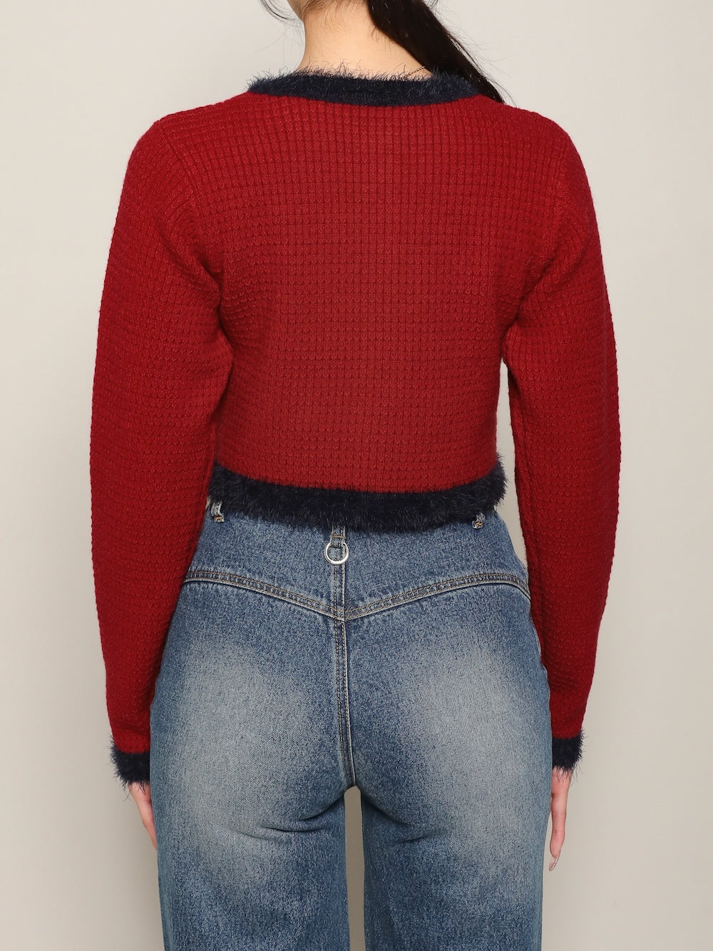モデル:163cm(着用サイズ:FREE 着用カラー:RED)