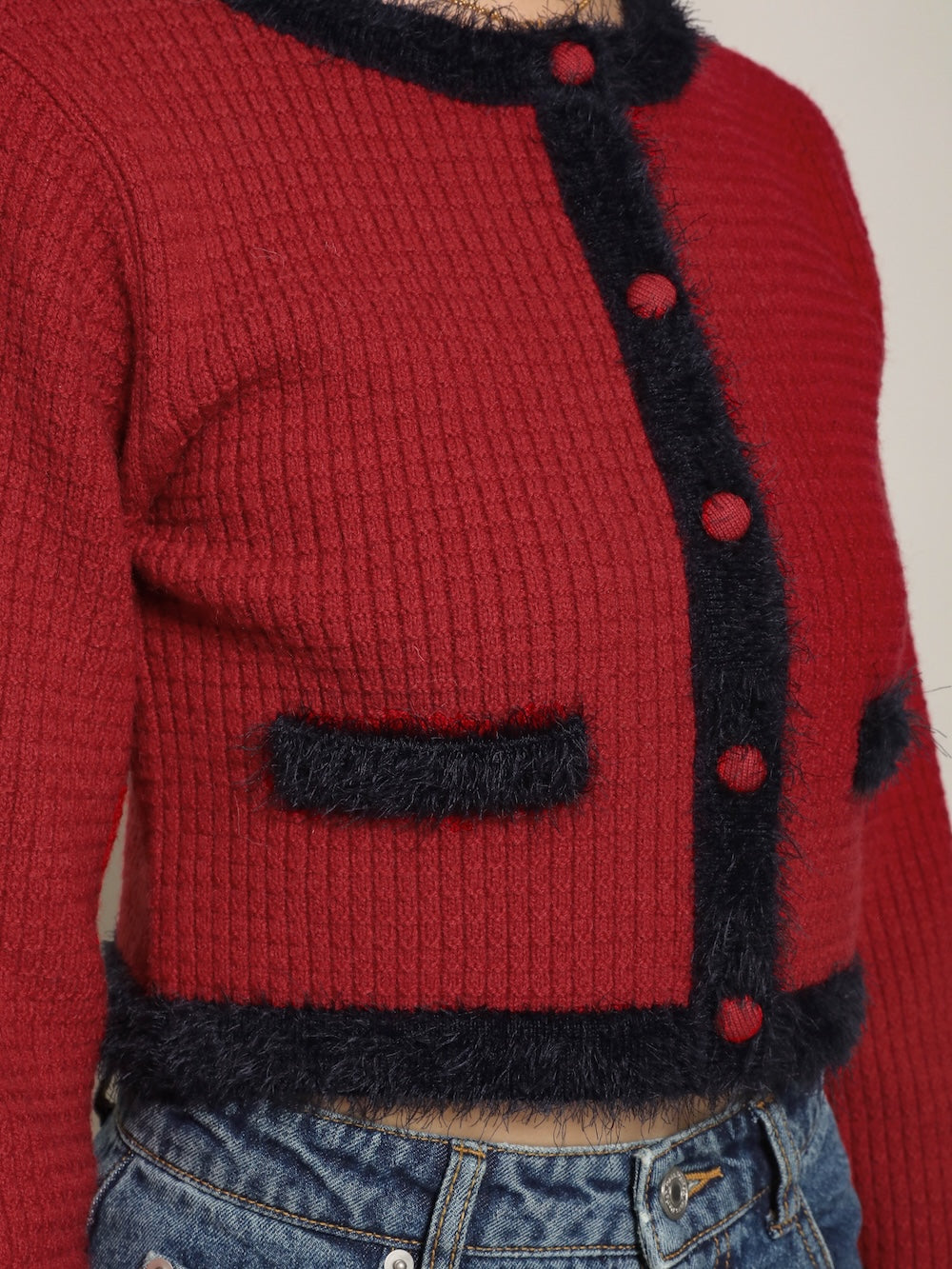 モデル:163cm(着用サイズ:FREE 着用カラー:RED)