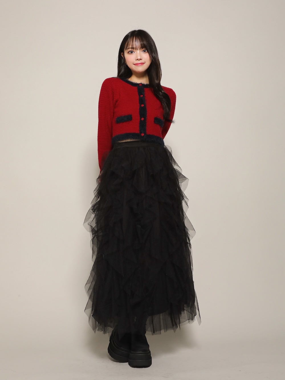 モデル:163cm(着用サイズ:FREE 着用カラー:RED)