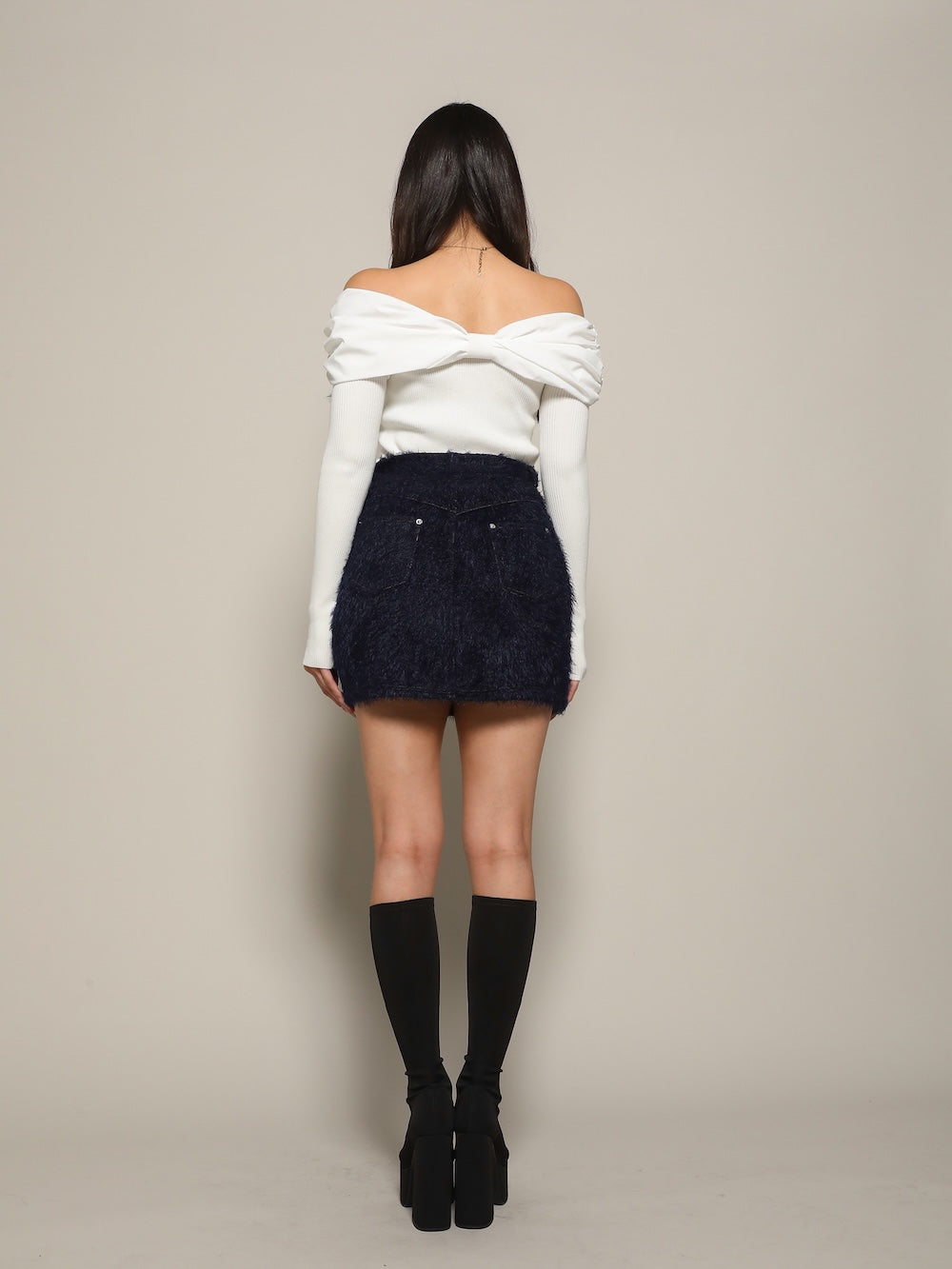 モデル:163cm(着用サイズ:S 着用カラー:NVY)