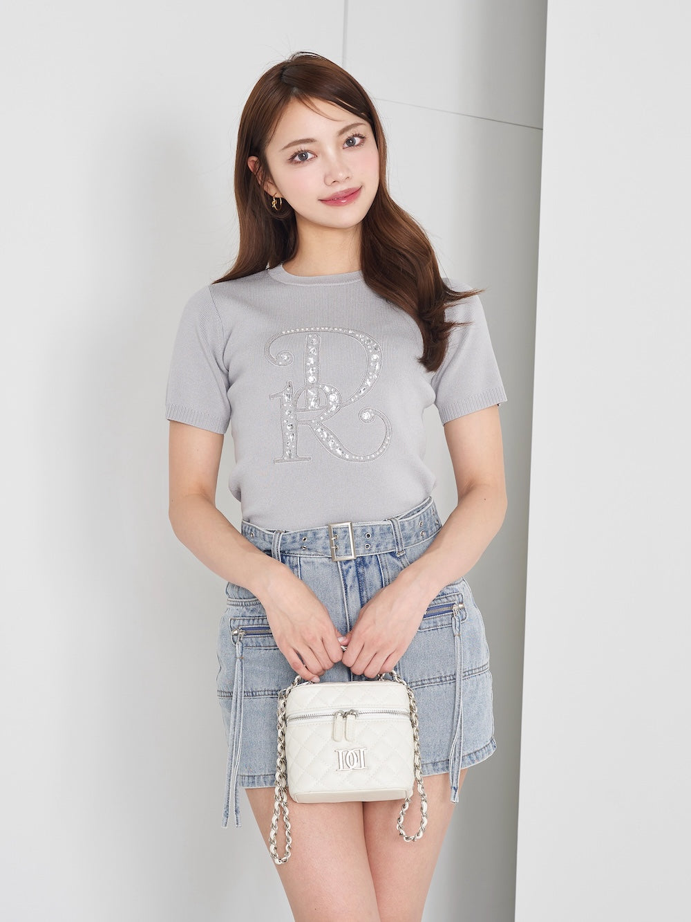 モデル:163cm(着用サイズ:FREE 着用カラー:GRY)