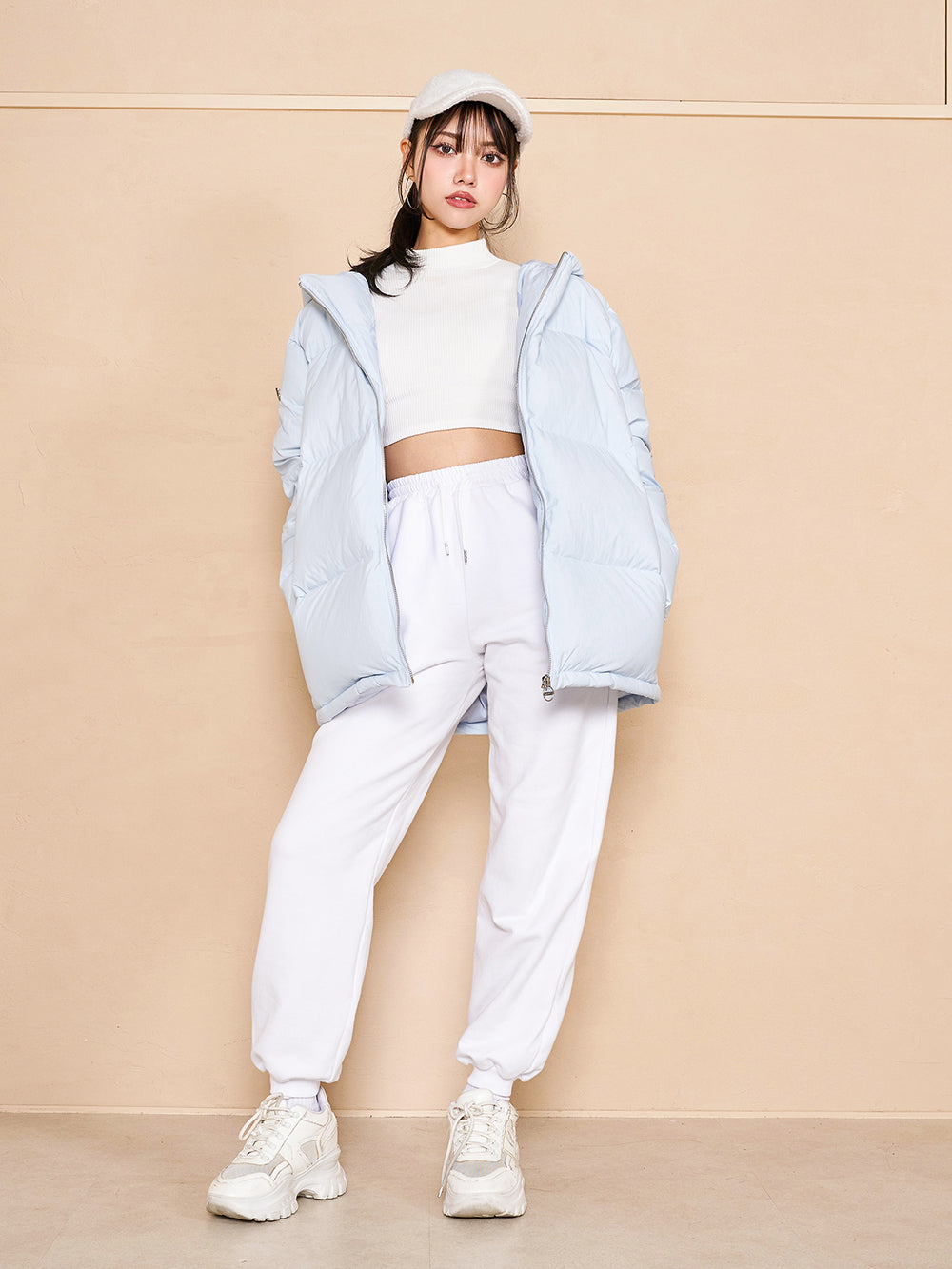 モデル:163cm(着用サイズ:FREE 着用カラー:WHT)