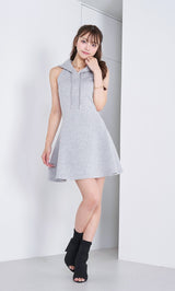 モデル:163cm(着用サイズ:FREE 着用カラー:GRY)