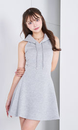 モデル:163cm(着用サイズ:FREE 着用カラー:GRY)