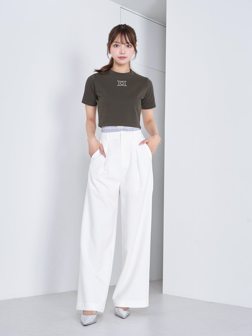 モデル:163cm(着用サイズ:FREE 着用カラー:C-GRY)