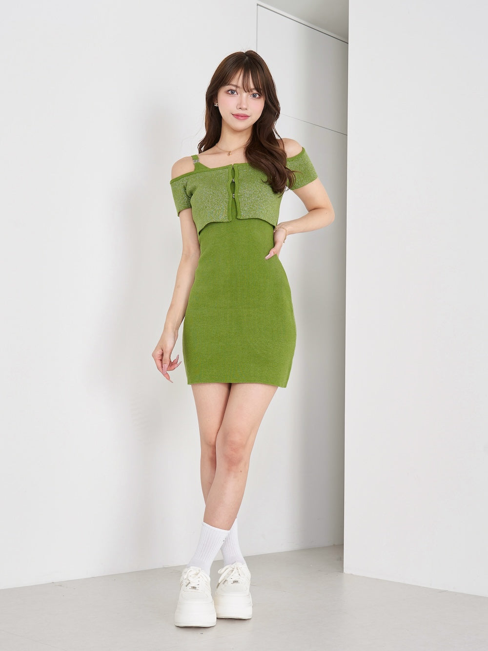 モデル:163cm(着用サイズ:FREE 着用カラー:GRN)