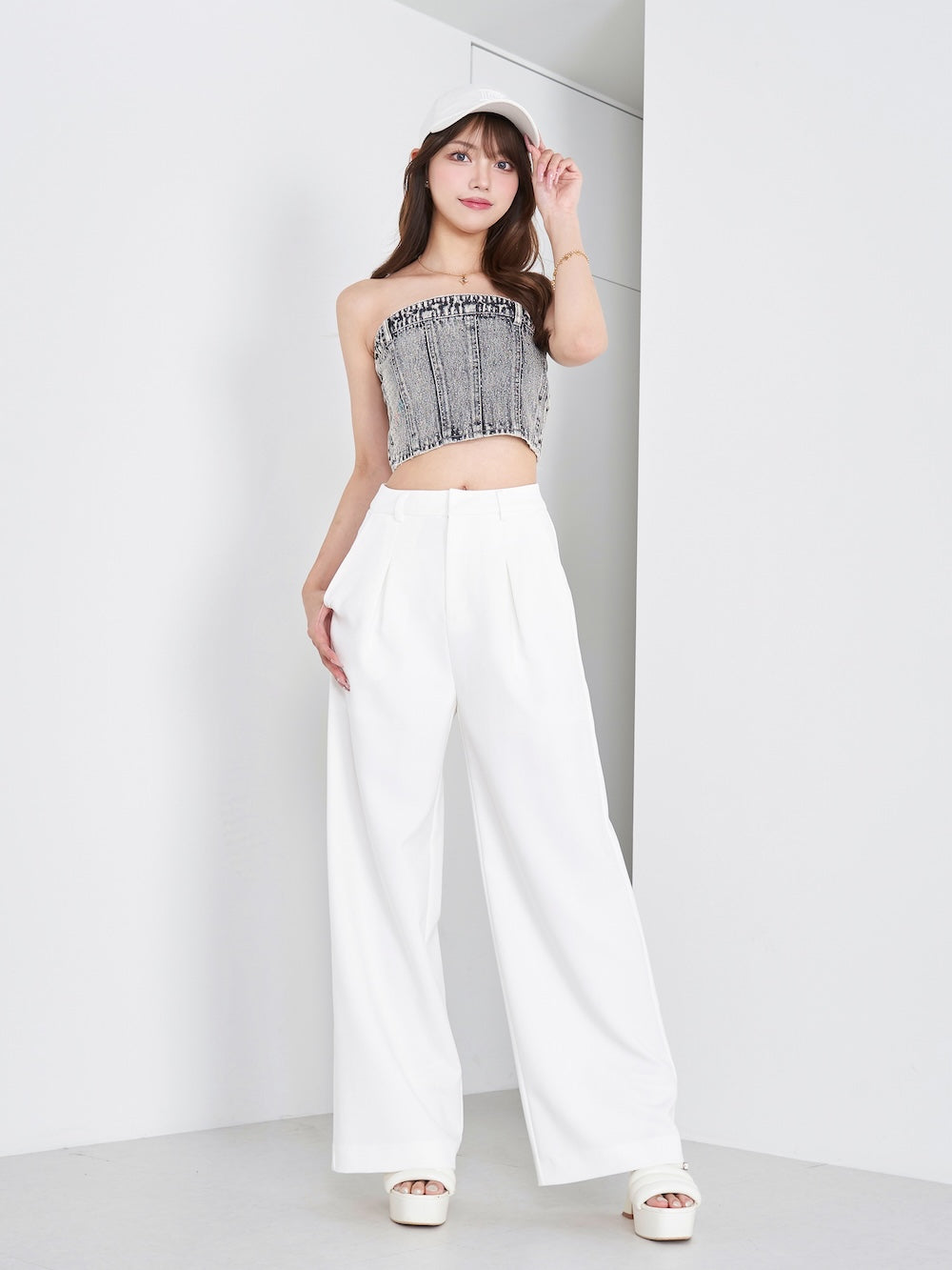 モデル:163cm(着用サイズ:FREE 着用カラー:WHT)
