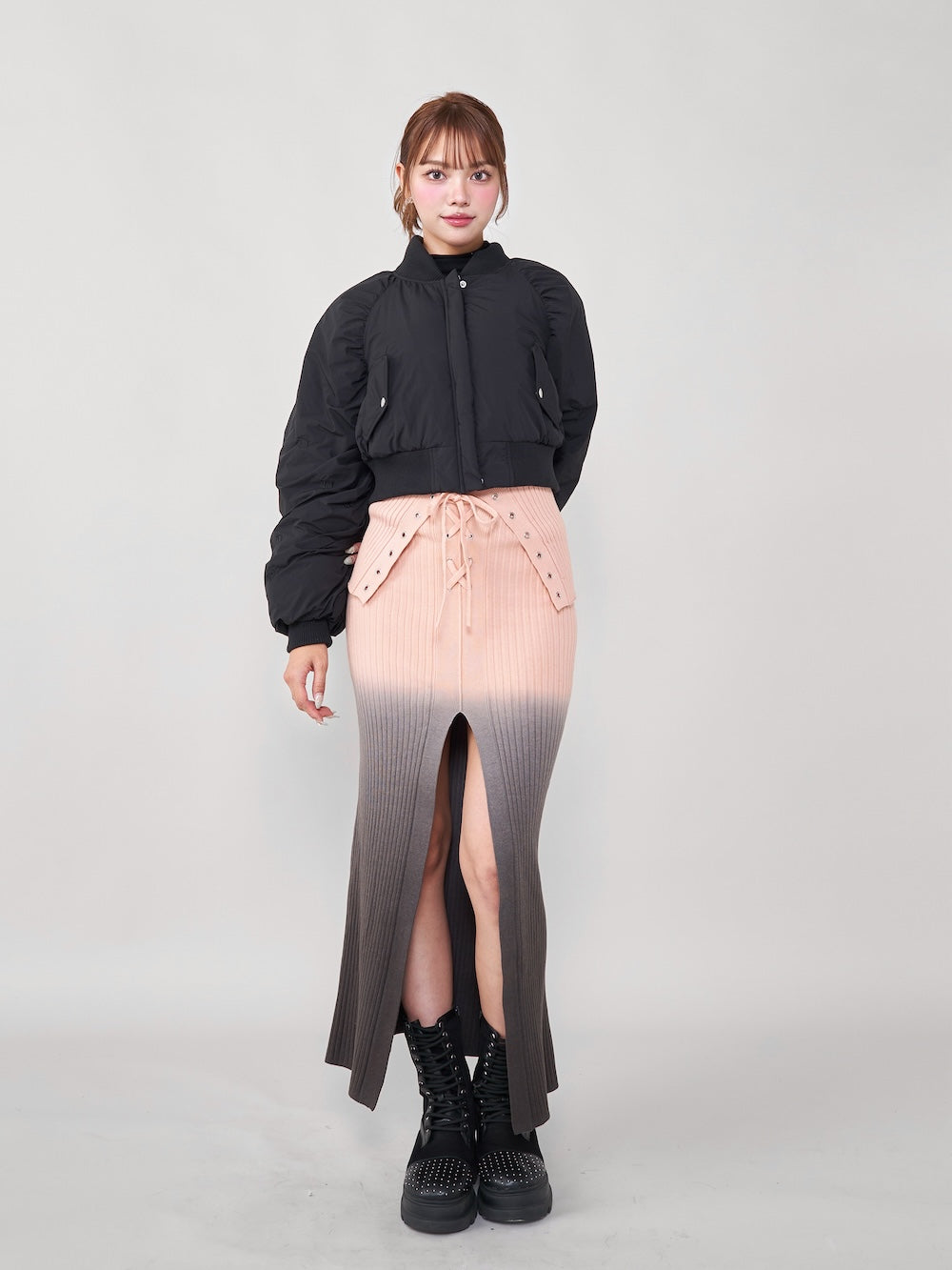 モデル:163cm(着用サイズ:FREE 着用カラー:PNK)