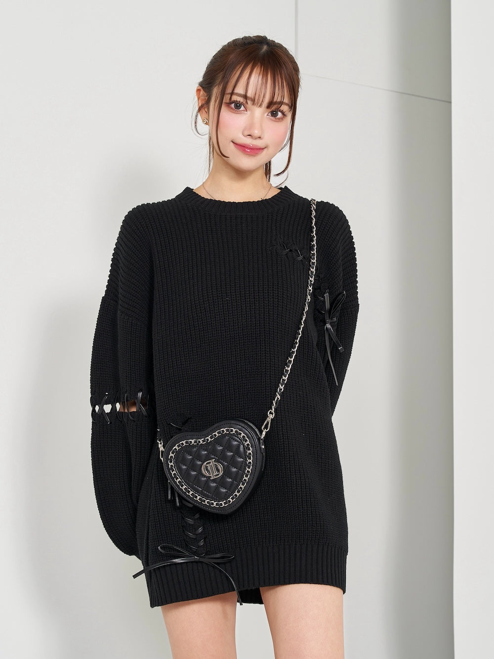 モデル:163cm(着用サイズ:FREE 着用カラー:BLK)