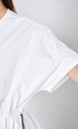 モデル:163cm(着用サイズ:FREE 着用カラー:WHT)