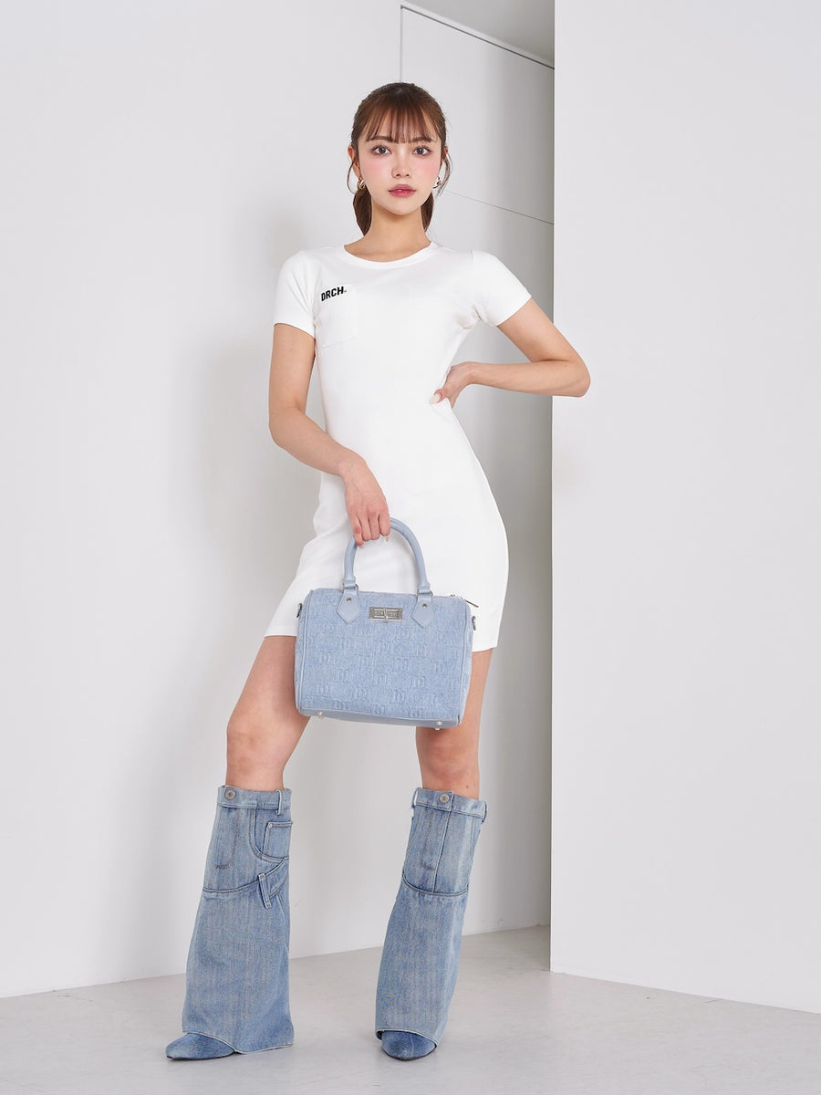 モデル:163cm(着用サイズ:FREE 着用カラー:WHT)