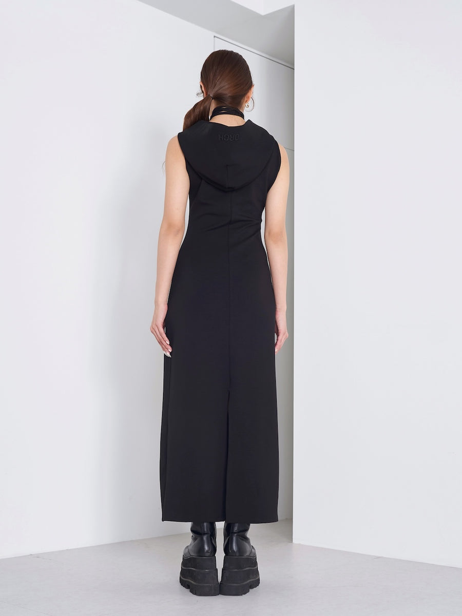モデル:163cm(着用サイズ:FREE 着用カラー:BLK)