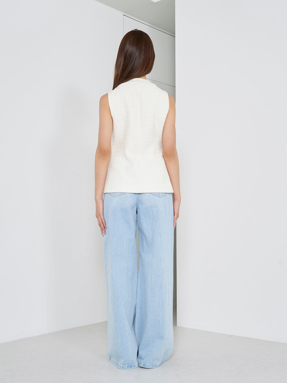 モデル:163cm(着用サイズ:FREE 着用カラー:WHT)