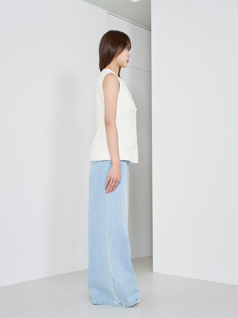 モデル:163cm(着用サイズ:FREE 着用カラー:WHT)