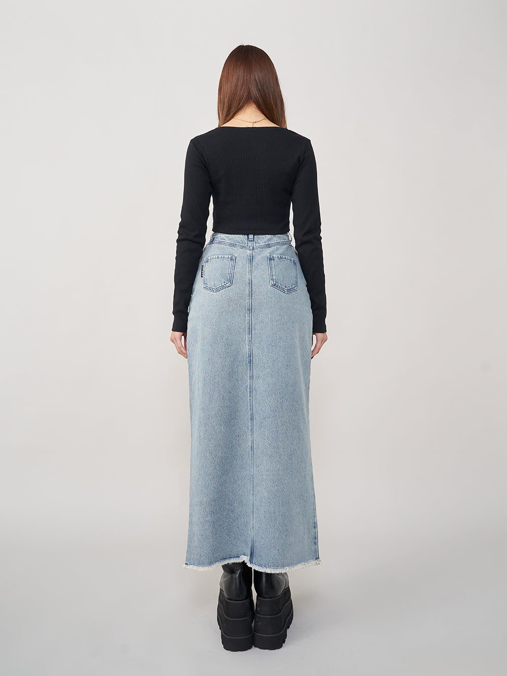 モデル:163cm(着用サイズ:FREE 着用カラー:BLK)