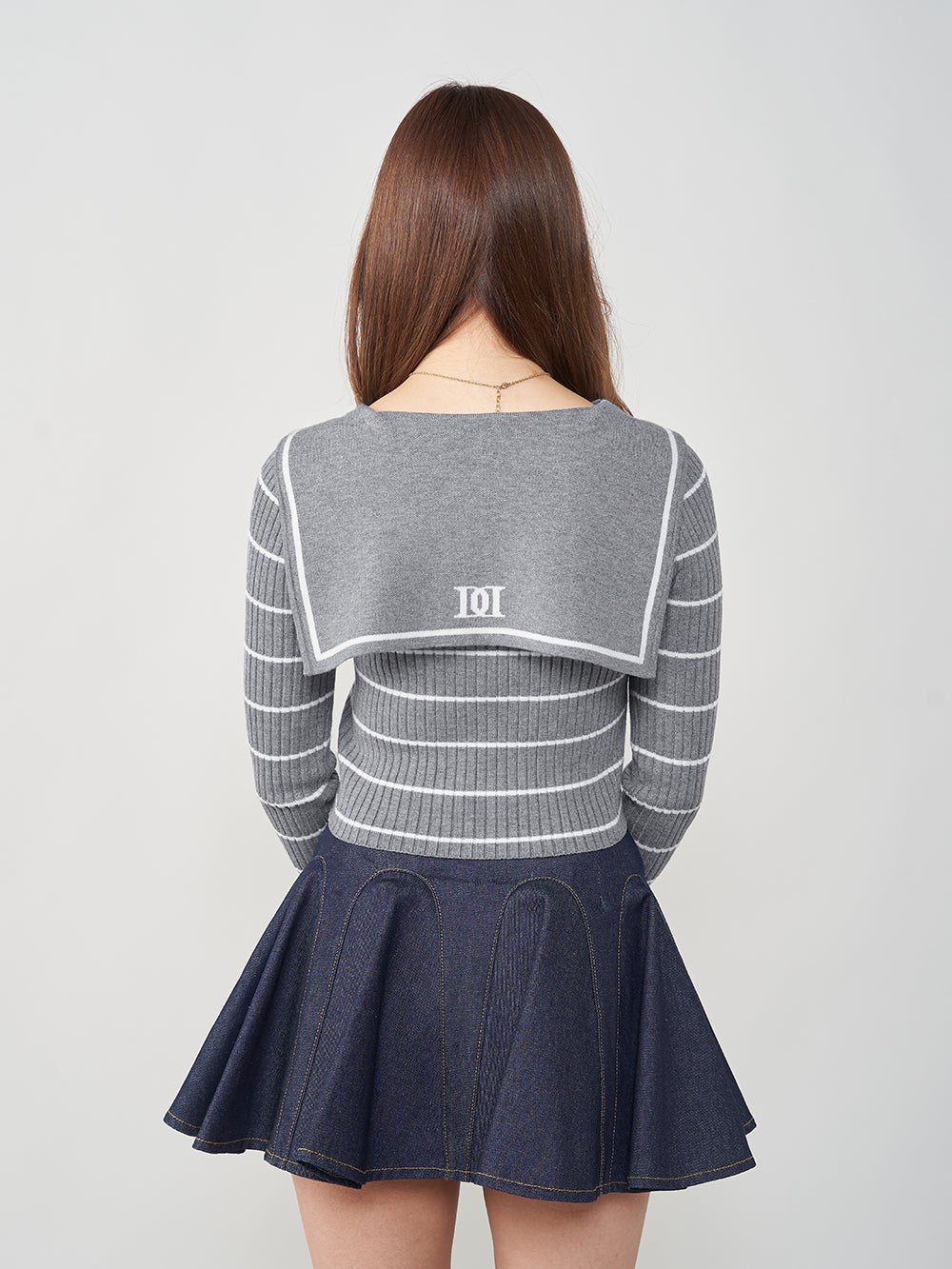 モデル:163cm(着用サイズ:FREE 着用カラー:GRY)