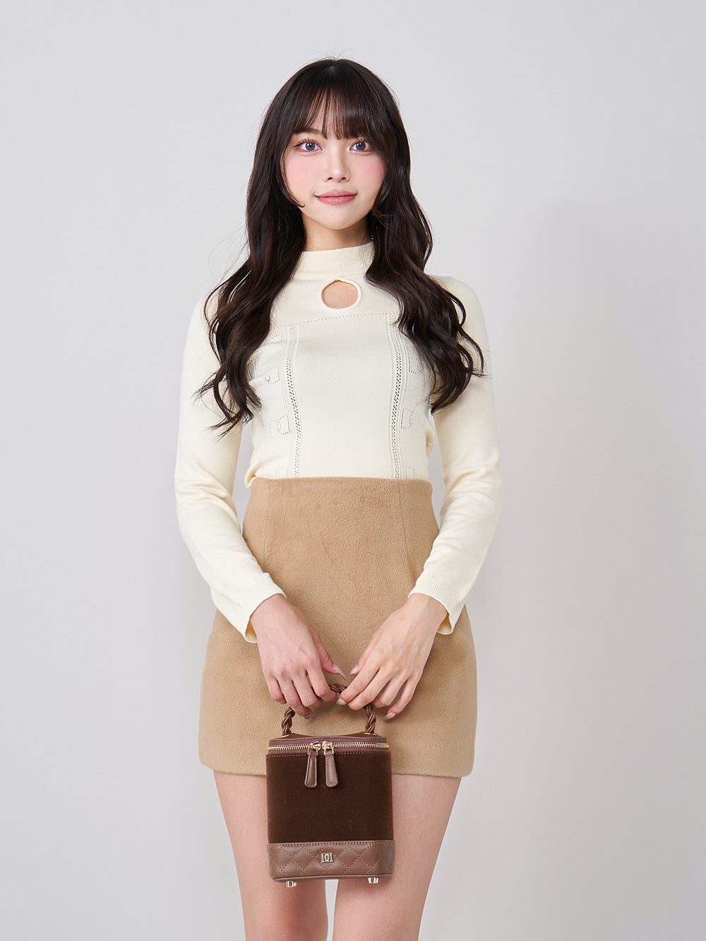 モデル:163cm(着用サイズ:FREE 着用カラー:IVO)