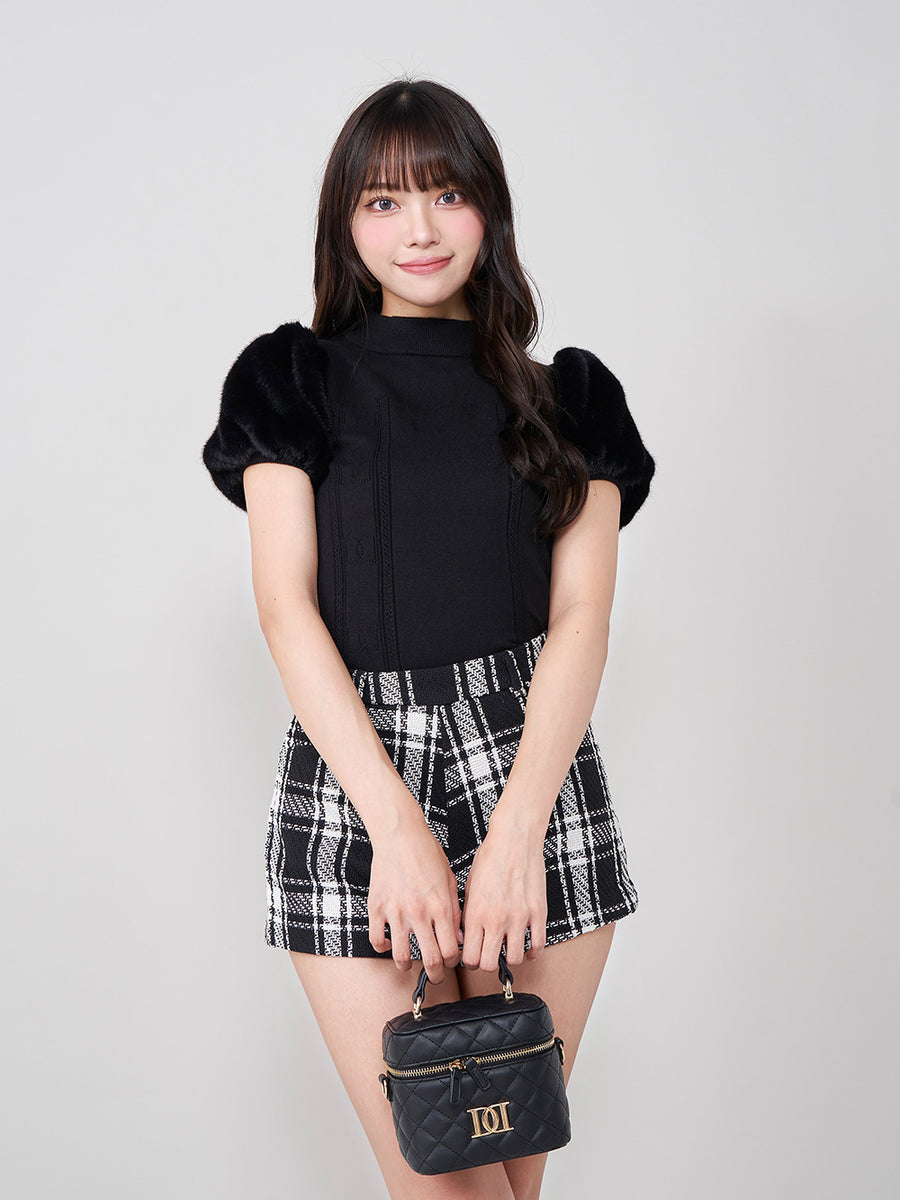 モデル:163cm(着用サイズ:FREE 着用カラー:BLK)