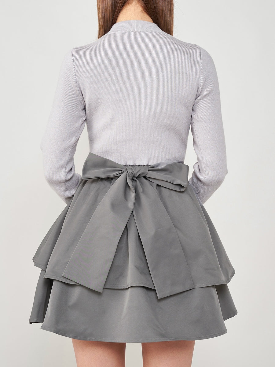 モデル:163cm(着用サイズ:FREE 着用カラー:GRY)