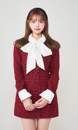 モデル:163cm(着用サイズ:FREE 着用カラー:RED)