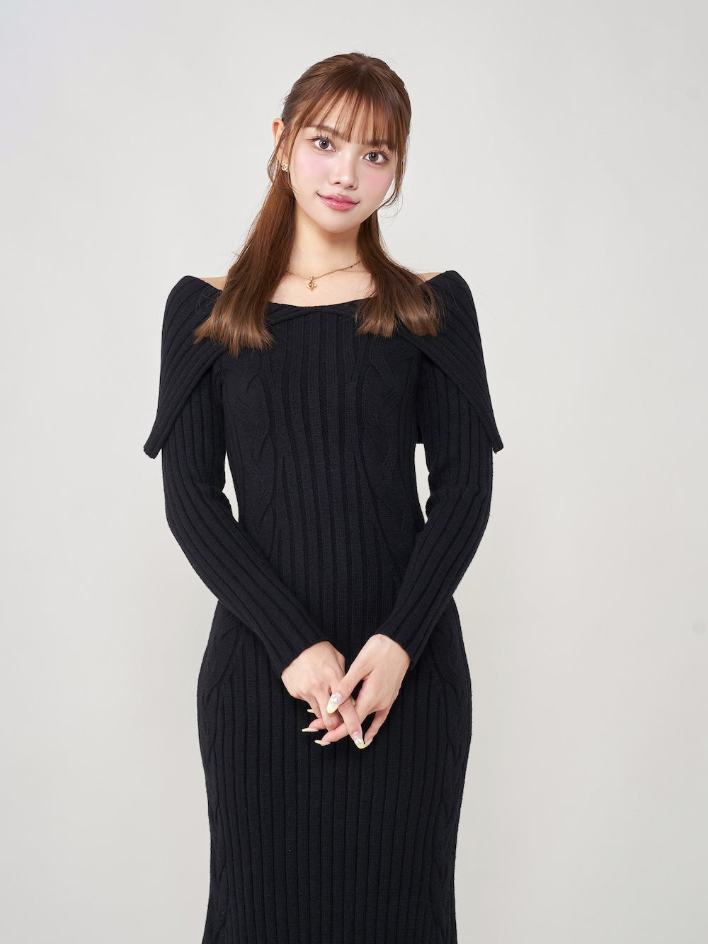 モデル:163cm(着用サイズ:FREE 着用カラー:BLK)