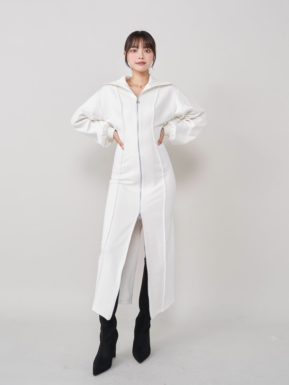 モデル:163cm(着用サイズ:FREE 着用カラー:WHT)