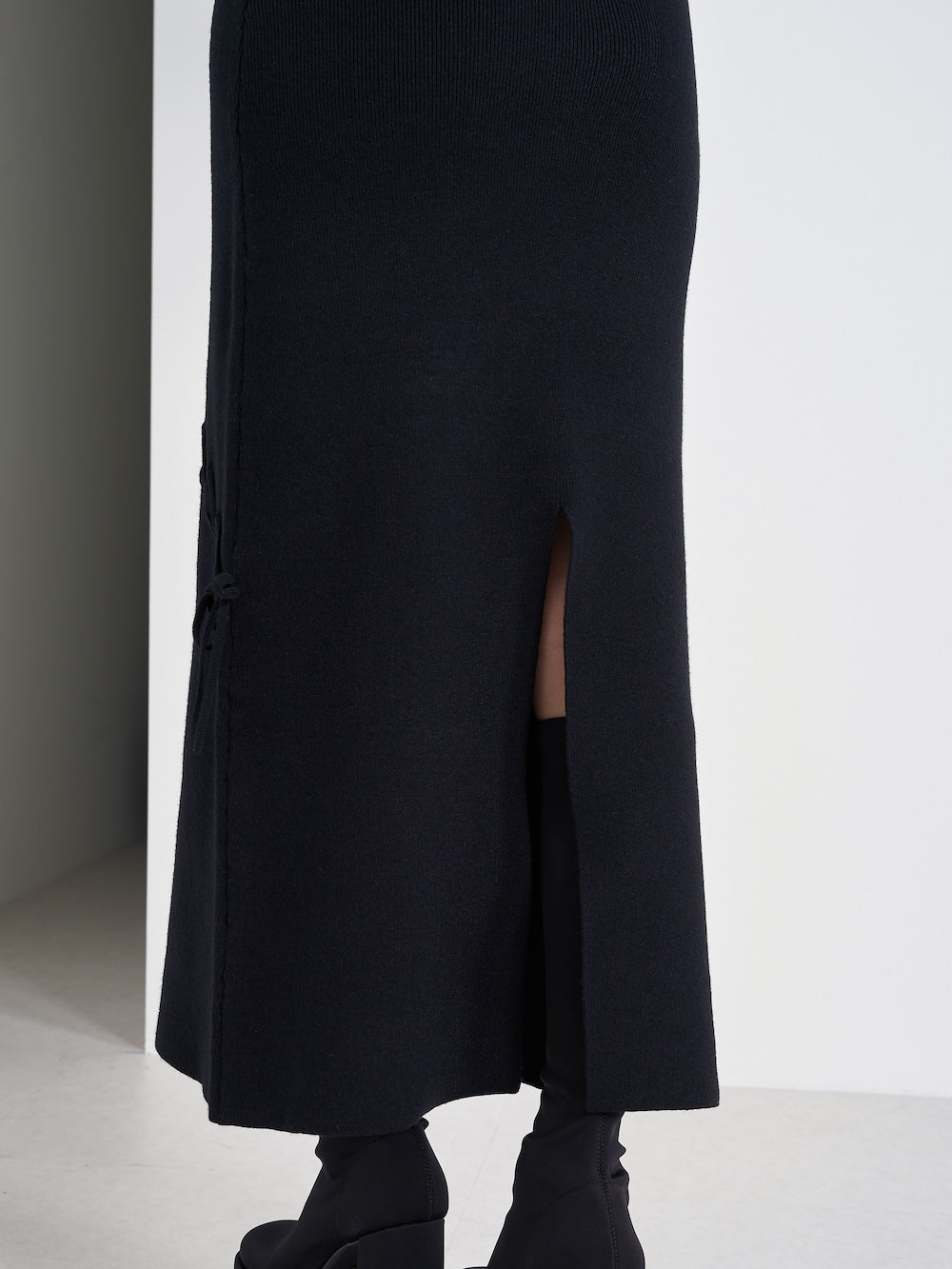モデル:163cm(着用サイズ:FREE 着用カラー:BLK)