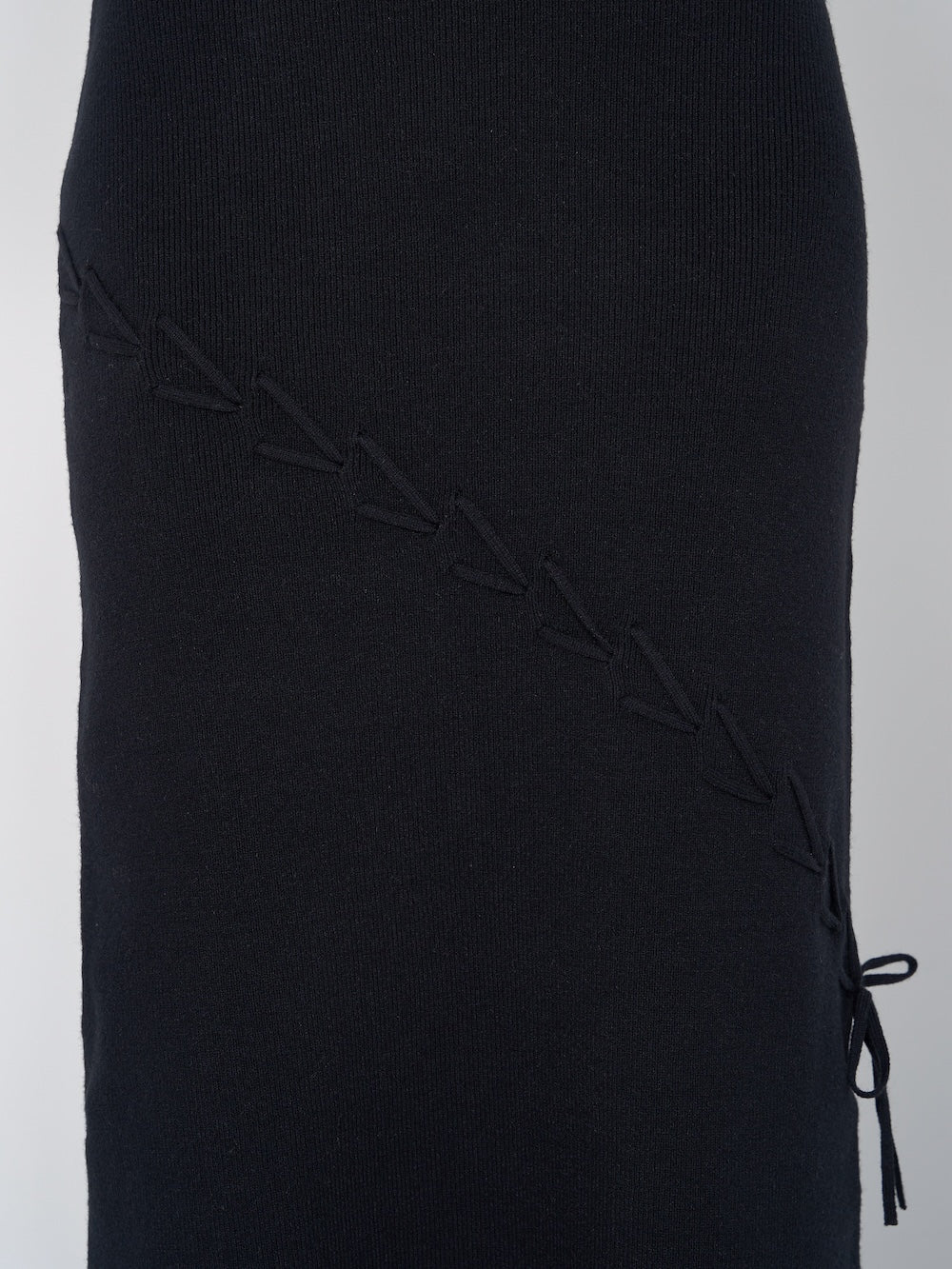 モデル:163cm(着用サイズ:FREE 着用カラー:BLK)
