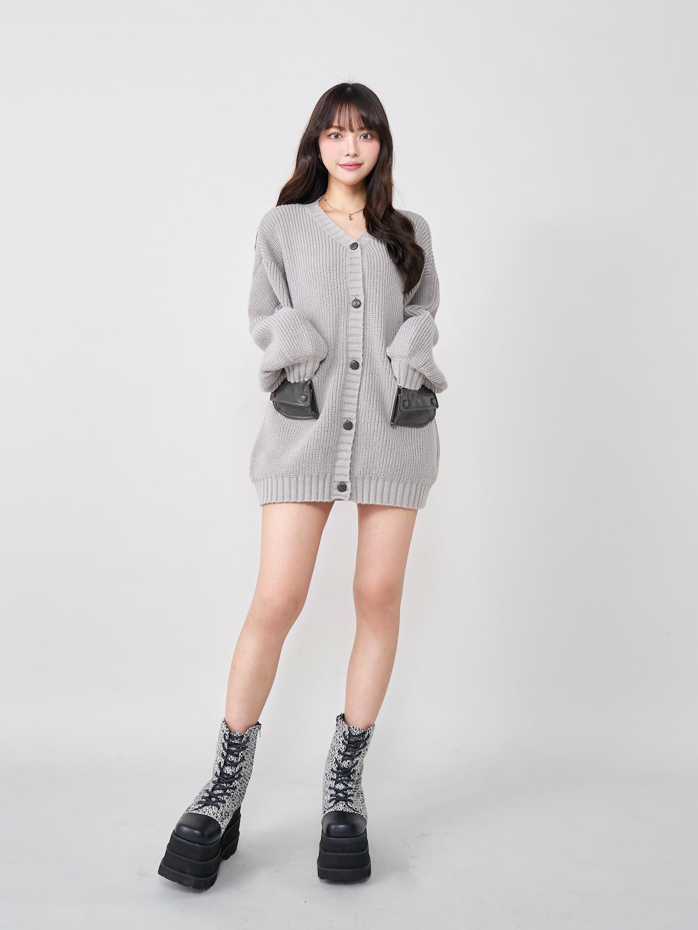 モデル:163cm(着用サイズ:FREE 着用カラー:L-GRY)