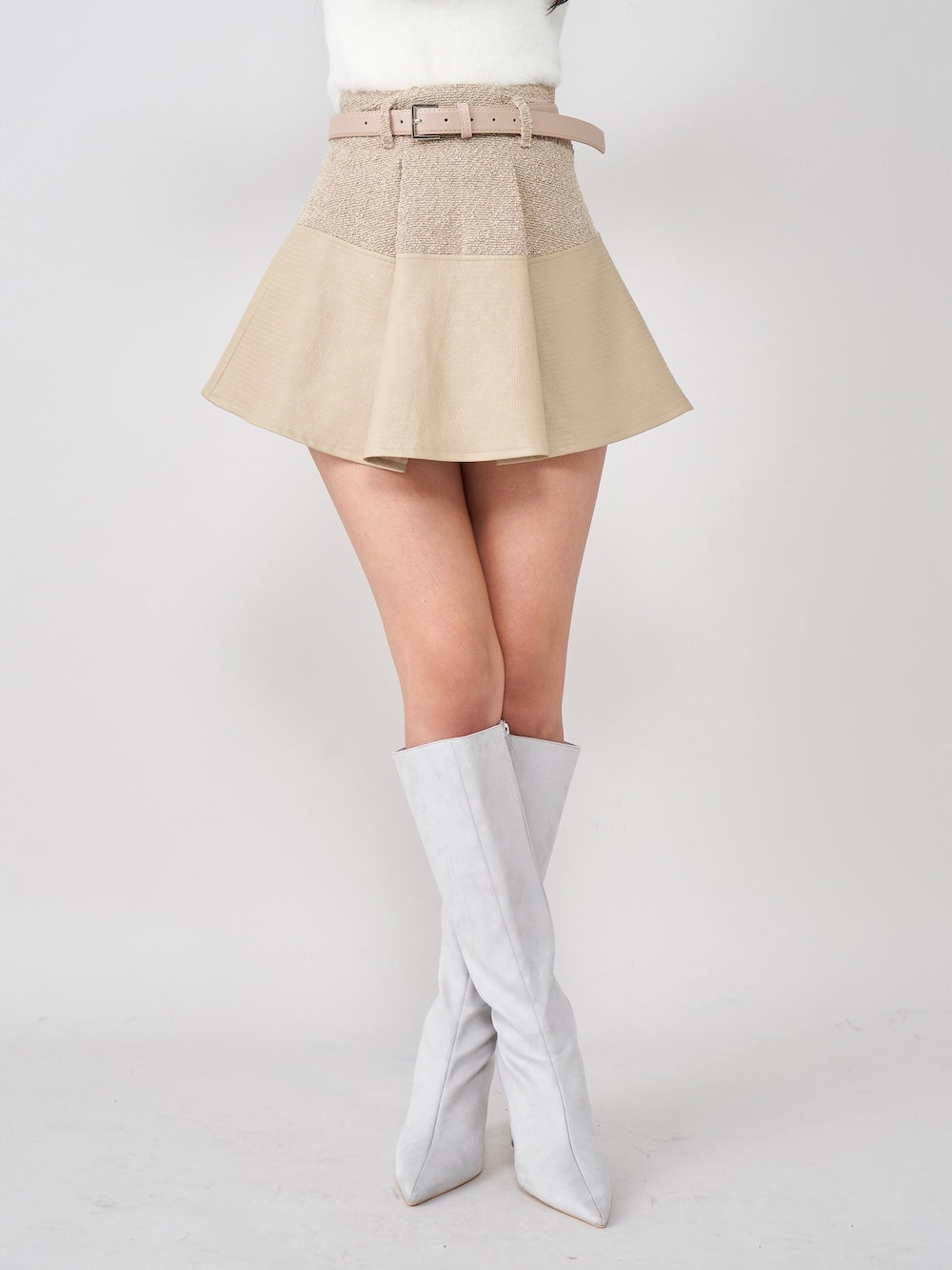 モデル:163cm(着用サイズ:S 着用カラー:BEG)
