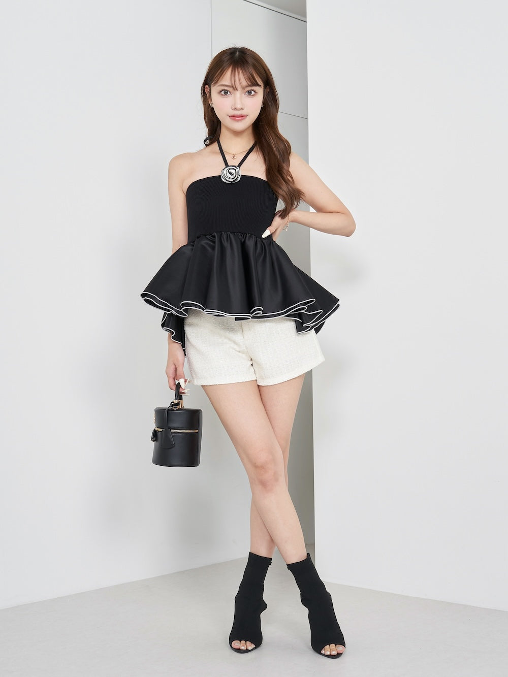 モデル:163cm(着用サイズ:FREE 着用カラー:BLK)