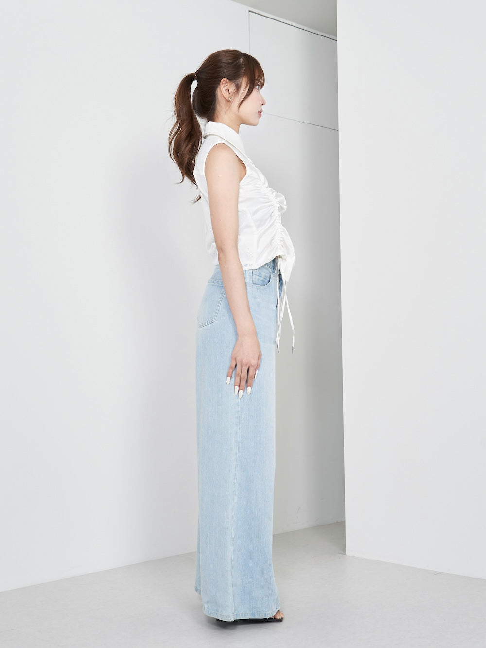 モデル:163cm(着用サイズ:FREE 着用カラー:WHT)