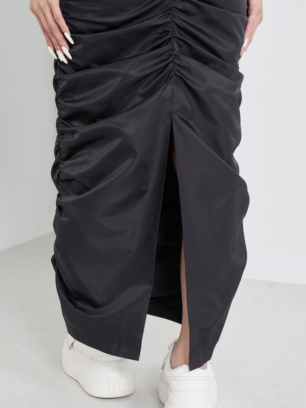 モデル:163cm(着用サイズ:FREE 着用カラー:BLK)