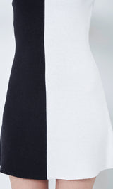 モデル:163cm(着用サイズ:FREE 着用カラー:BLK)
