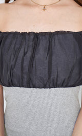 モデル:163cm(着用サイズ:FREE 着用カラー:GRY)