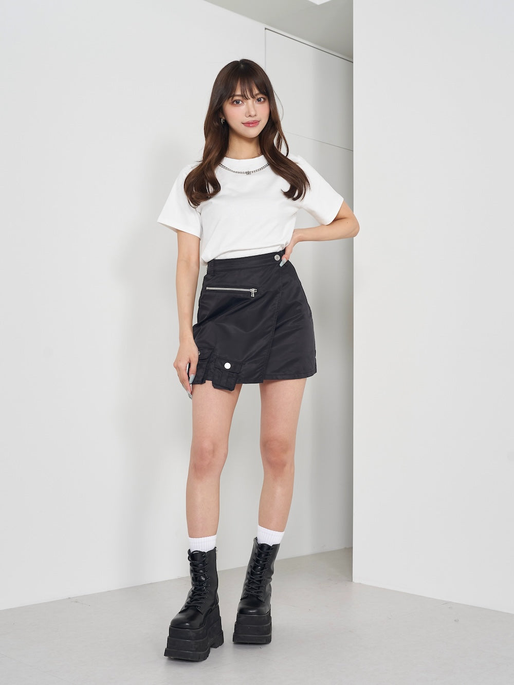 モデル:163cm(着用サイズ:FREE 着用カラー:BLK)