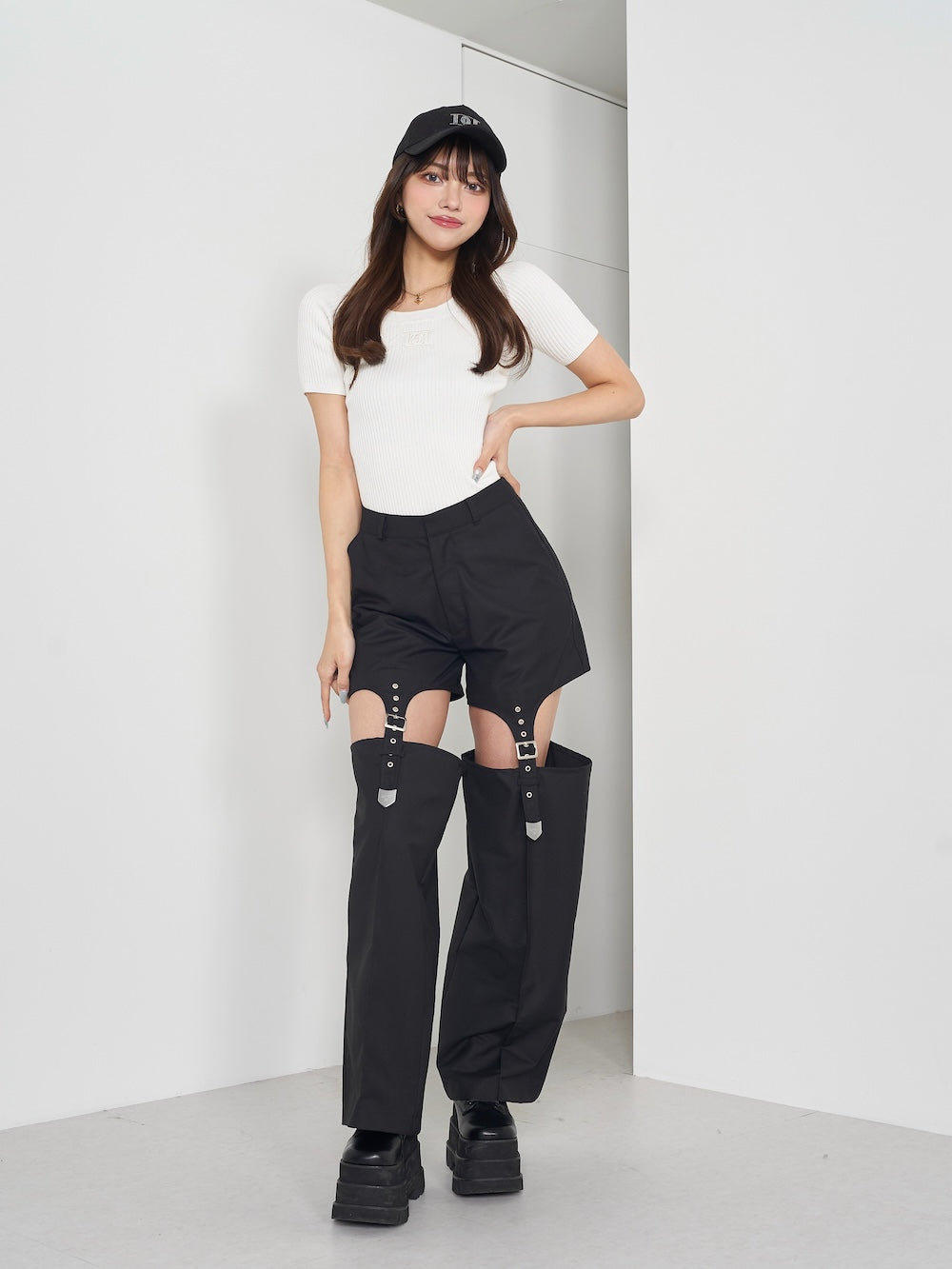 モデル:163cm(着用サイズ:FREE 着用カラー:WHT)