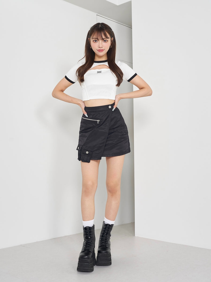 モデル:163cm(着用サイズ:FREE 着用カラー:BLK)
