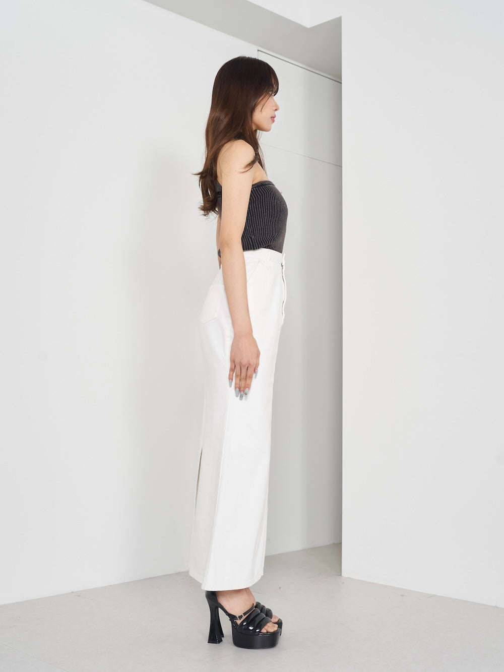 モデル:163cm(着用サイズ:FREE 着用カラー:BLK)