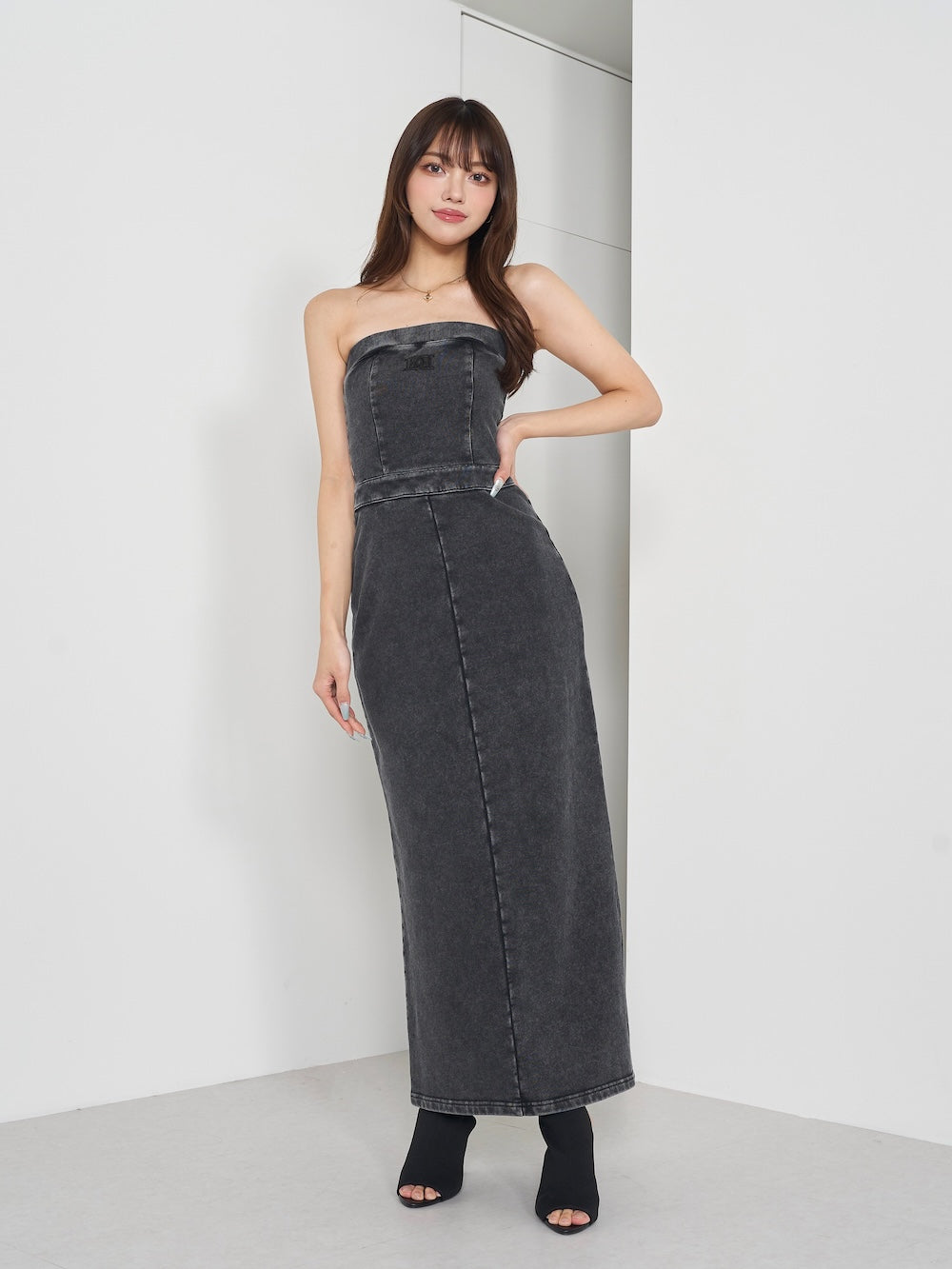 モデル:163cm(着用サイズ:FREE 着用カラー:BLK)