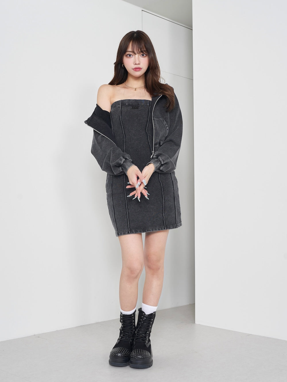 モデル:163cm(着用サイズ:FREE 着用カラー:BLK)