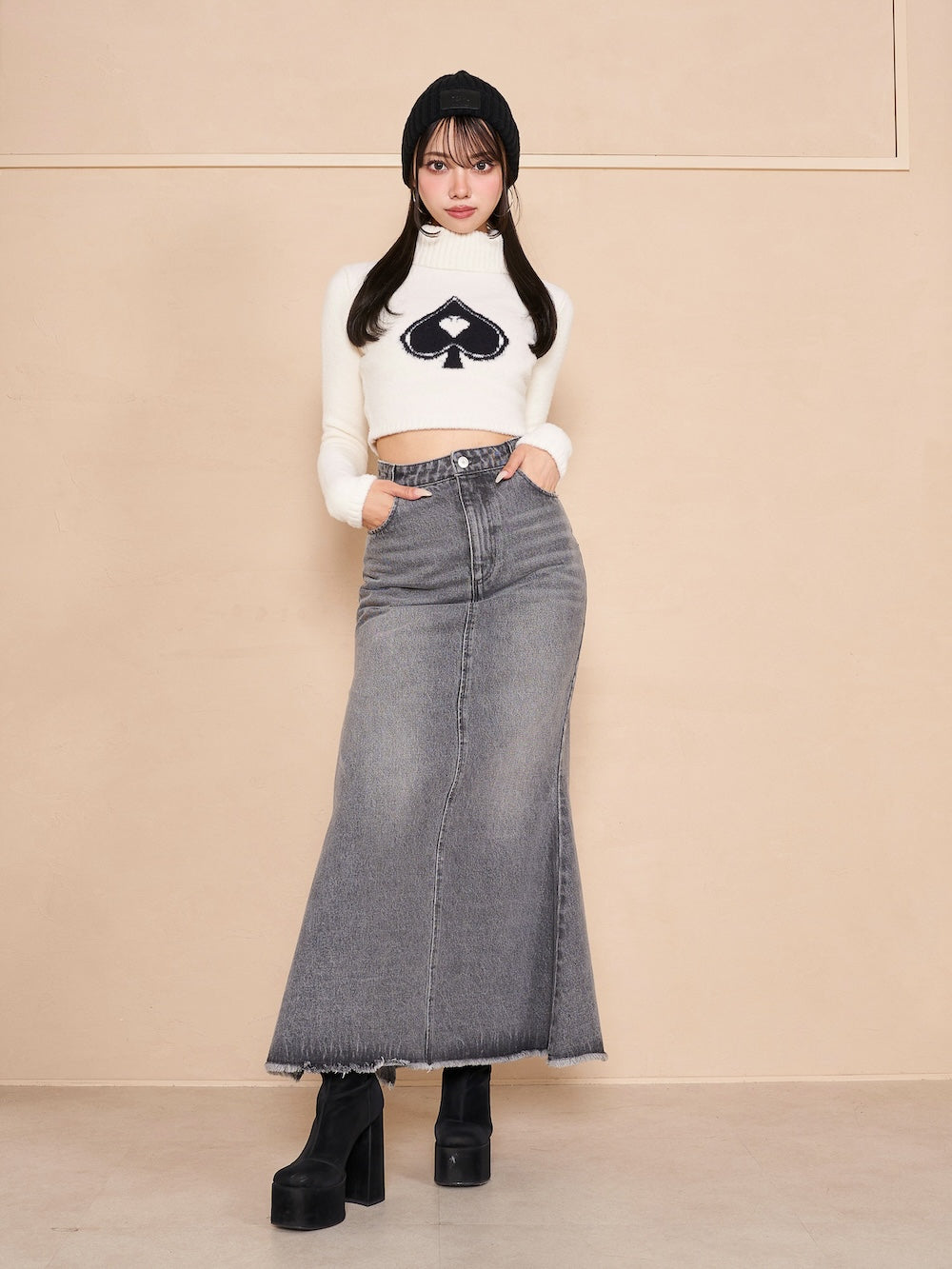 モデル:163cm(着用サイズ:FREE 着用カラー:WHT)