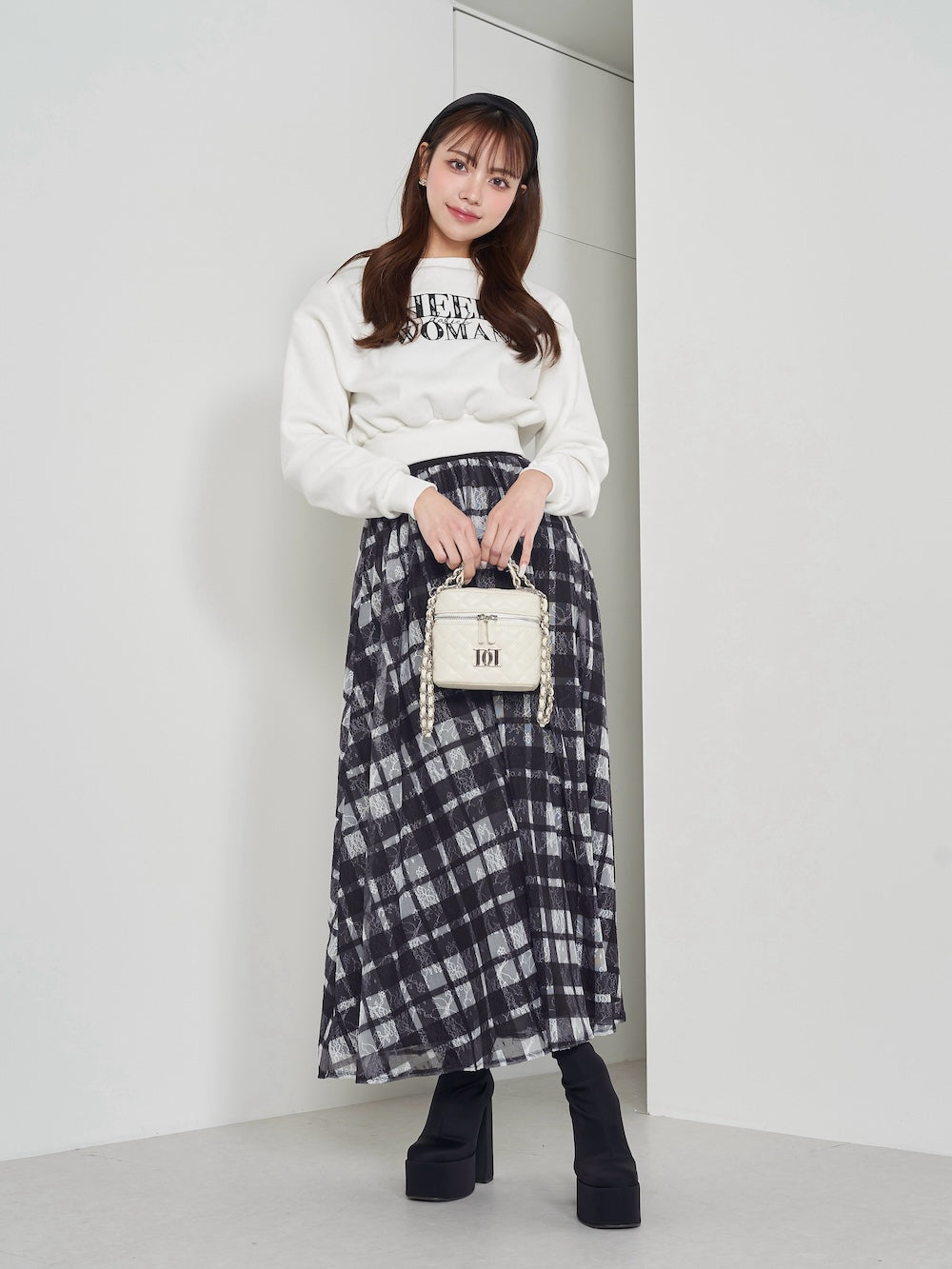 モデル:163cm(着用サイズ:FREE 着用カラー:BLK)