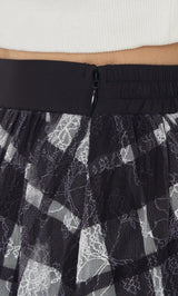 モデル:163cm(着用サイズ:FREE 着用カラー:BLK)