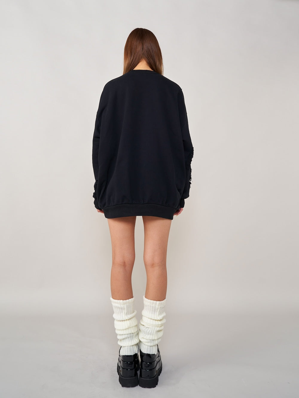 モデル:163cm(着用サイズ:FREE 着用カラー:BLK)